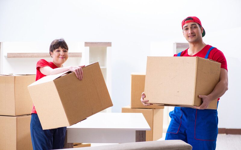 10-Benefits-of-Hiring-a-Moving-Company-