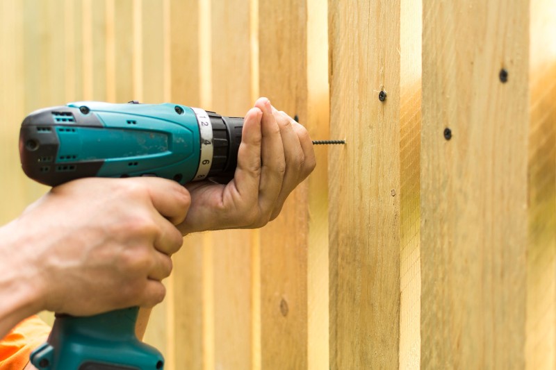 Questions to Ask Yourself before Hiring a Guildford Fencing Contractor