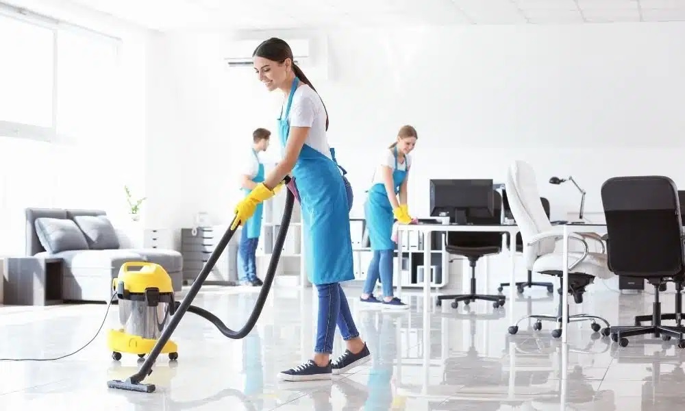 Choosing the Best Choice: Commercial Cleaning vs. Janitorial Services for Your Business