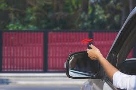 Setting Up Your Sensors So Your Gate Doesn’t Close on Your Car